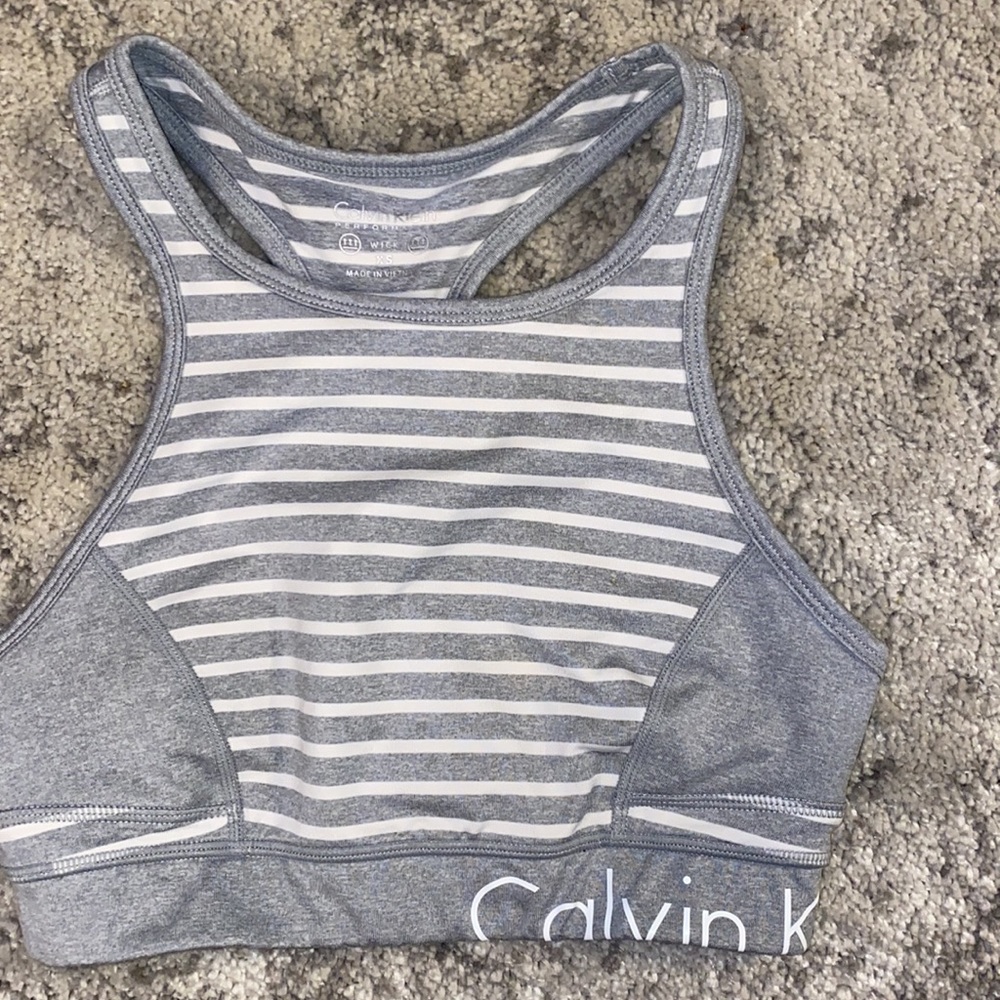🍇 Calvin Klein Grey High Neck Sports Bra XS